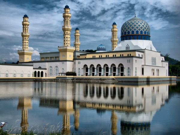 Malájzia a Brunei Szultánsággal ***