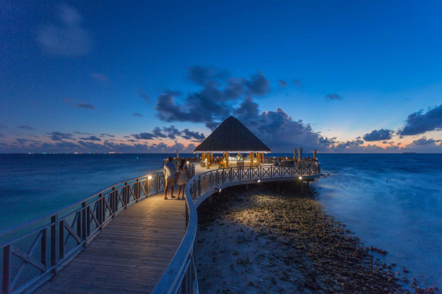 Maldív-szigetek - Bandos Maldives Resort **** - North Male Atoll