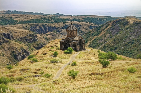 Noé földje, Örményország (Repülő)