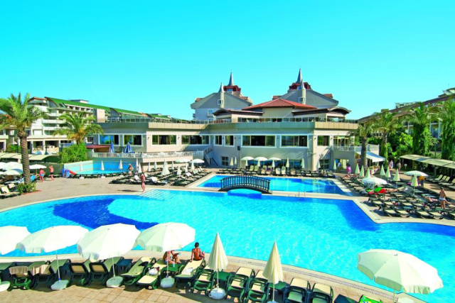 Aydinbey Famous Resort*****