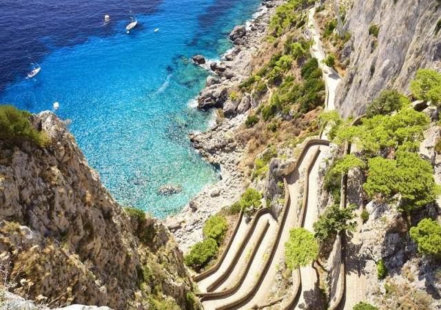 Amalfi partvidék csodái-Nápoly-Capri-Sorrentoi félsziget  7 nap/6 éj repülővel